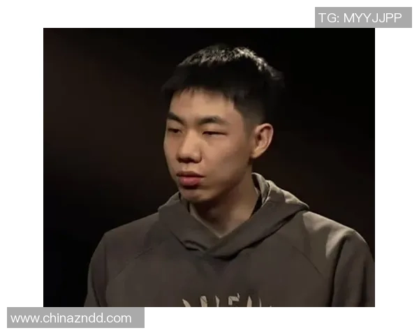 朱俊龙的奋斗历程与成就探索：从普通少年到职场精英的蜕变之路